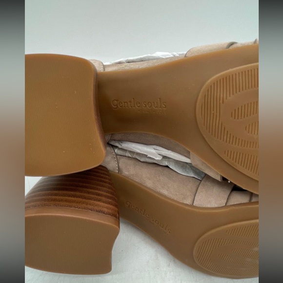 Gentle Souls Mushroom Suede Sandals - Picture 9 of 10